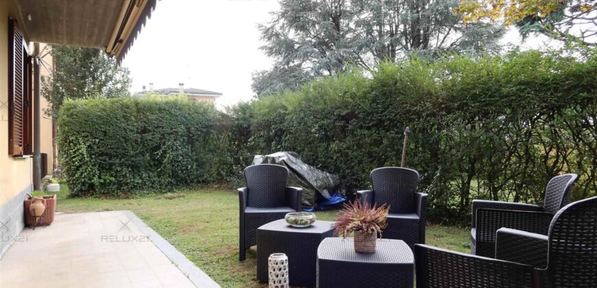 Confortevole trilocale con giardino privato